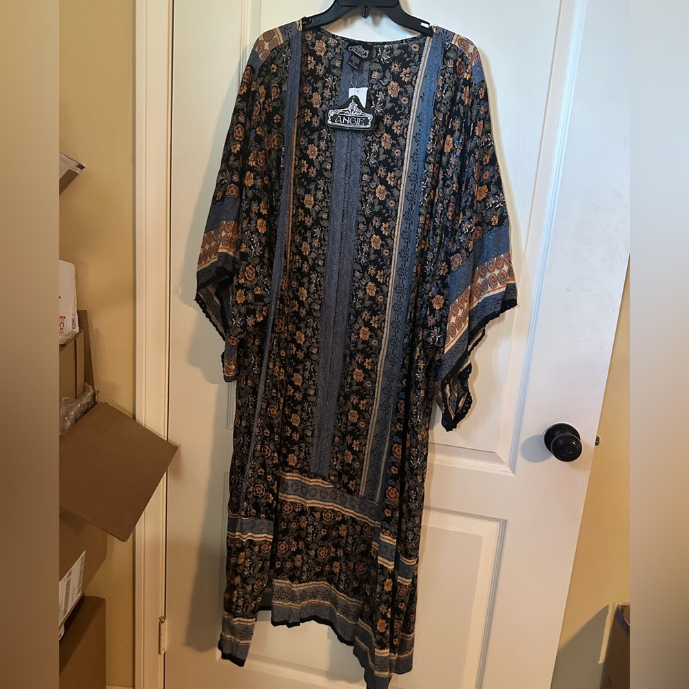 Angie Floral Black and Rust Boho Kimono
